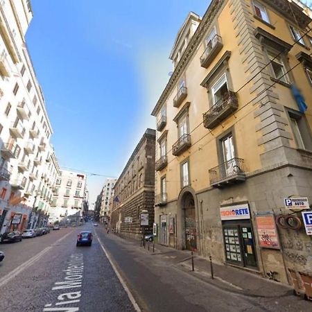 לינה וארוחת בוקר נאפולי Monteoliveto 5 מראה חיצוני תמונה